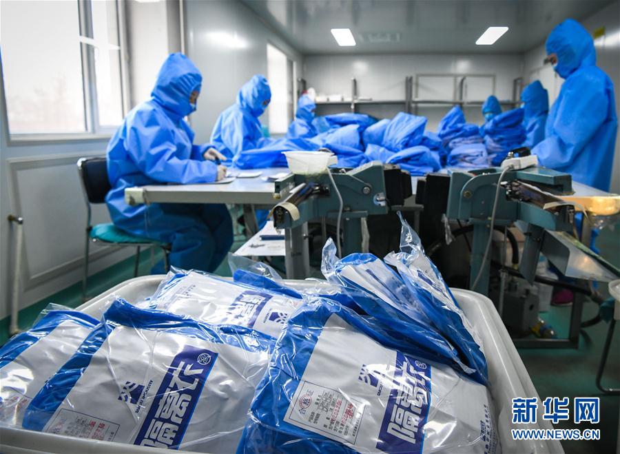 (在习近平新时代中国特色社会主义思想指引下——新时代新作为新篇章·习近平总书记关切事·图文互动)(3)不放松!——各地努力抓紧抓实抓细疫情防控