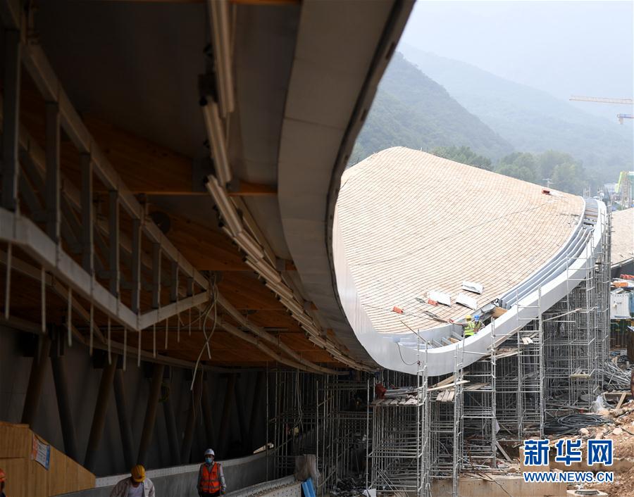 (体育)(6)探访2022北京冬奥会场馆建设现场